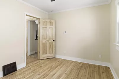 2251 S 73rd St, West Allis, WI 53219 - Photo 11