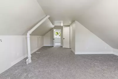 2251 S 73rd St, West Allis, WI 53219 - Photo 21