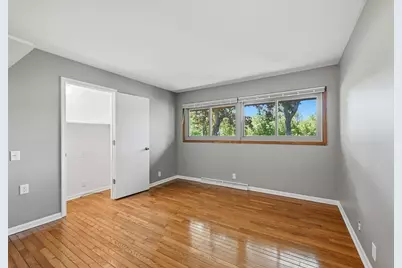611 W Mequon Rd, Mequon, WI 53092 - Photo 31