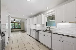 611 W Mequon Rd, Mequon, WI 53092 - Photo 11
