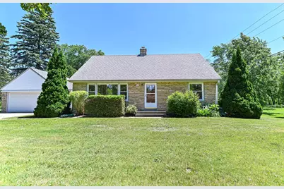 W156N8008  Pilgrim Rd, Menomonee Falls, WI 53051 - Photo 45