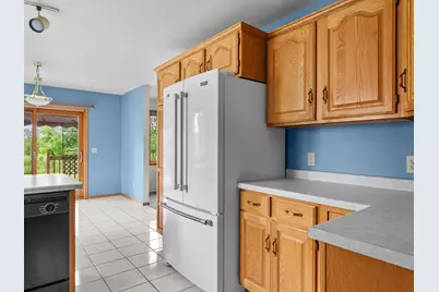 2312  Virginia Dr, Manitowoc, WI 54220 - Photo 7