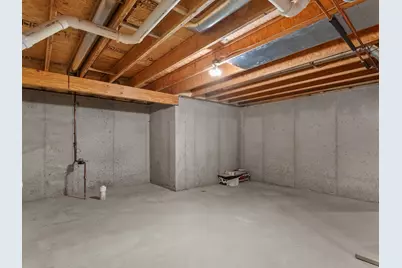 2312  Virginia Dr, Manitowoc, WI 54220 - Photo 23