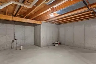 2312 Virginia Dr, Manitowoc, WI 54220 - Photo 23