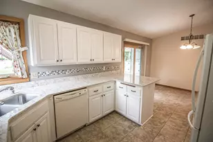 772 Acadia Ave, West Bend, WI 53095 - Photo 5