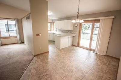772  Acadia Ave, West Bend, WI 53095 - Photo 7