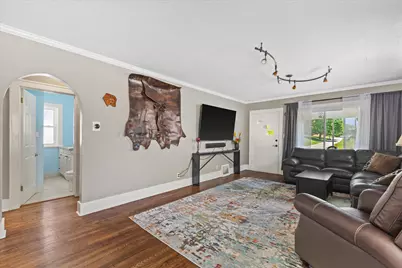 140 S Hartwell Ave, Waukesha, WI 53186 - Photo 7