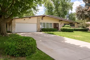 8954 N Silver Brook Ln, Brown Deer, WI 53223 - Photo 33
