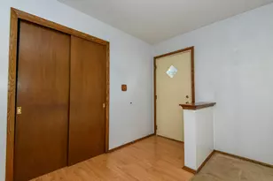 8954 N Silver Brook Ln, Brown Deer, WI 53223 - Photo 25