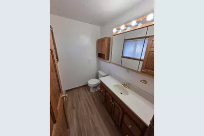 5632 S Melinda St, Milwaukee, WI 53221 - Photo 5