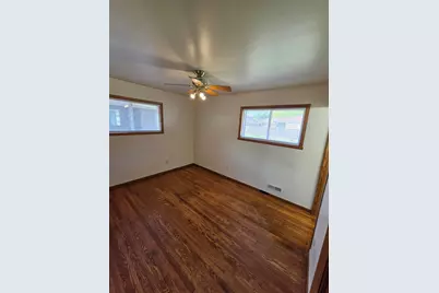 5632 S Melinda St, Milwaukee, WI 53221 - Photo 11