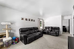 2142 Richmond Ave, Manitowoc, WI 54220 - Photo 5