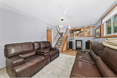 8586 N Meadowside Ct, Brown Deer, WI 53223 - Photo 13