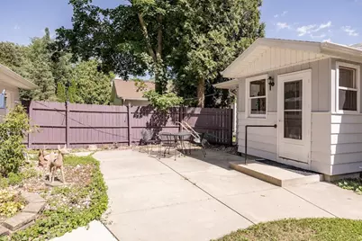 733 N Lapham St, Oconomowoc, WI 53066 - Photo 3