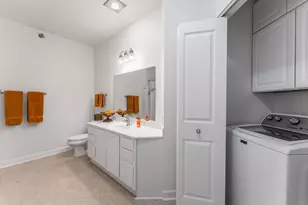 4120 S Lake Dr, Saint Francis, WI 53235 - Photo 15