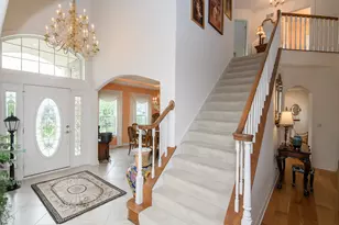 W291N4273 Prairie Wind Cir, Delafield, WI 53072 - Photo 3