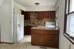 6420 N 49th St, Milwaukee, WI 53223 - Photo 25