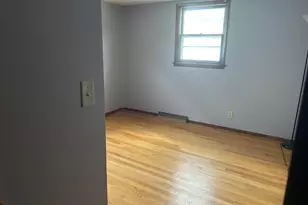 6420 N 49th St, Milwaukee, WI 53223 - Photo 7