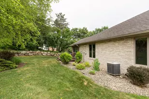 1221 W Sherman Ave, Fort Atkinson, WI 53538 - Photo 37