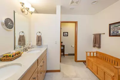 1221 W Sherman Ave, Fort Atkinson, WI 53538 - Photo 15