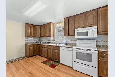 1528  Ashland Ave, Sheboygan, WI 53081 - Photo 21