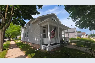 1120  Hamilton St, Manitowoc, WI 54220 - Photo 19