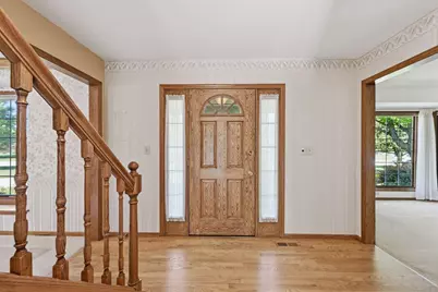 5630 S Timber Ridge Dr, New Berlin, WI 53151 - Photo 3