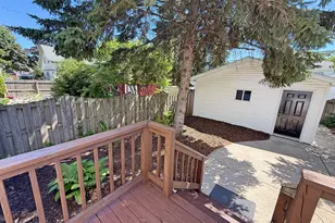 1315 Arthur Ave, Racine, WI 53405 - Photo 7