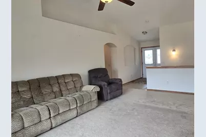 34 S Wyler Dr, Janesville, WI 53536 - Photo 7