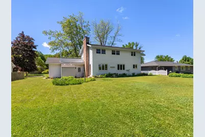 1520  Carmen Ave, Sheboygan, WI 53081 - Photo 5