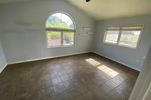 9275 S 51st St, Franklin, WI 53132 - Photo 11