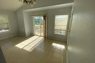 9275 S 51st St, Franklin, WI 53132 - Photo 3