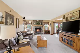 S25W30256 Jenna Ln, Genesee, WI 53188 - Photo 13