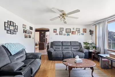 2470 S 92nd St #2472, West Allis, WI 53227 - Photo 5