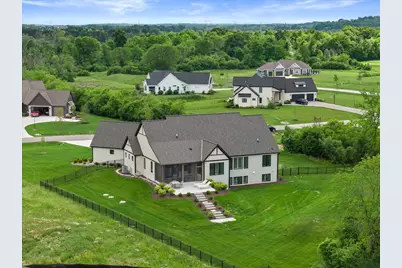 N69W17970  Haven Dr, Menomonee Falls, WI 53051 - Photo 45