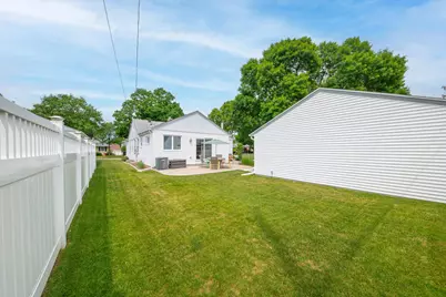 3634 N 97th Pl, Milwaukee, WI 53222 - Photo 35