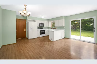 7565 S Lenox Ave, Oak Creek, WI 53154 - Photo 11