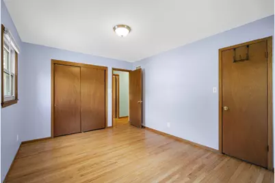 7565 S Lenox Ave, Oak Creek, WI 53154 - Photo 13