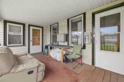 1220 N Wisconsin St, Racine, WI 53402 - Photo 9