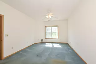 6913 S Rolling Meadows Ct, Oak Creek, WI 53154 - Photo 15