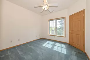 6913 S Rolling Meadows Ct, Oak Creek, WI 53154 - Photo 21