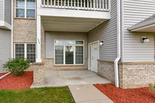6913 S Rolling Meadows Ct, Oak Creek, WI 53154 - Photo 3