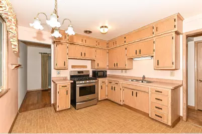 2815  Ohio St, Racine, WI 53405 - Photo 7