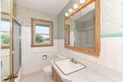 2815  Ohio St, Racine, WI 53405 - Photo 9