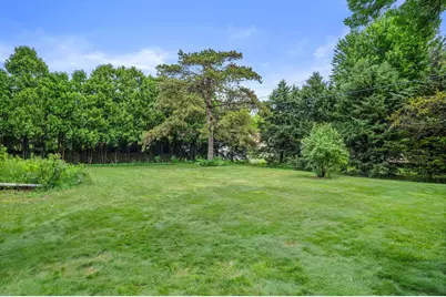 12130 W Chambers St, Wauwatosa, WI 53222 - Photo 31