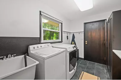12130 W Chambers St, Wauwatosa, WI 53222 - Photo 17