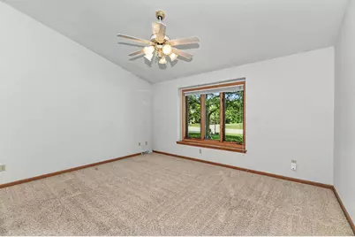 N22W26492  Shooting Star Rd #2, Pewaukee, WI 53072 - Photo 19
