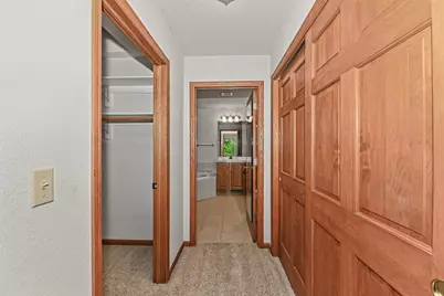 N22W26492  Shooting Star Rd #2, Pewaukee, WI 53072 - Photo 21