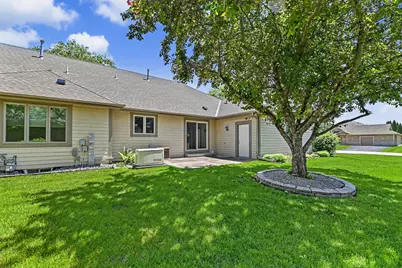 N22W26492  Shooting Star Rd #2, Pewaukee, WI 53072 - Photo 29