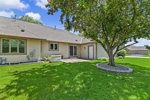 N22W26492 Shooting Star Rd, Pewaukee, WI 53072 - Photo 29